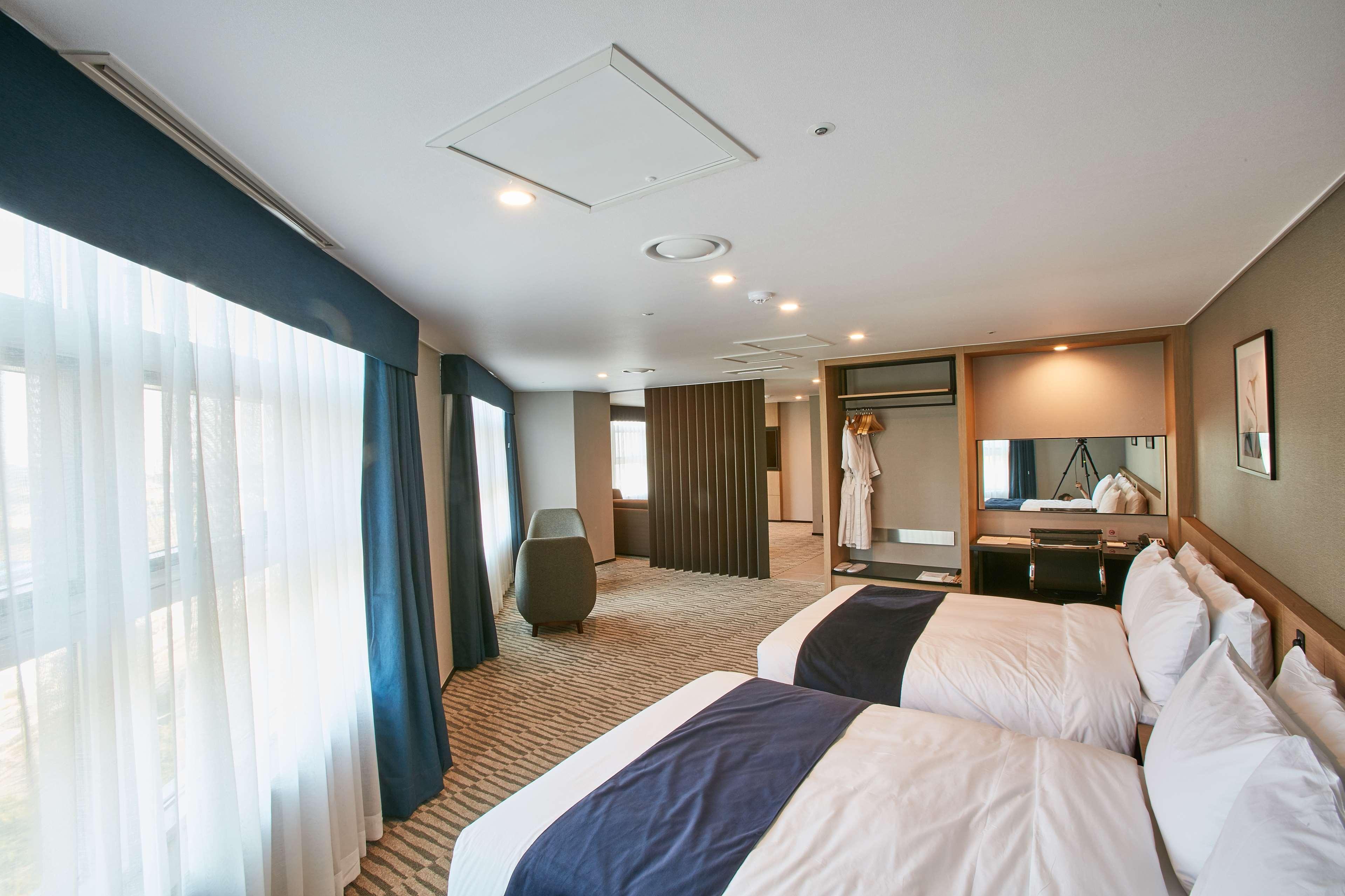 Best Western Plus Elmendorf Hotel San Antonio Hotel Bagian luar foto