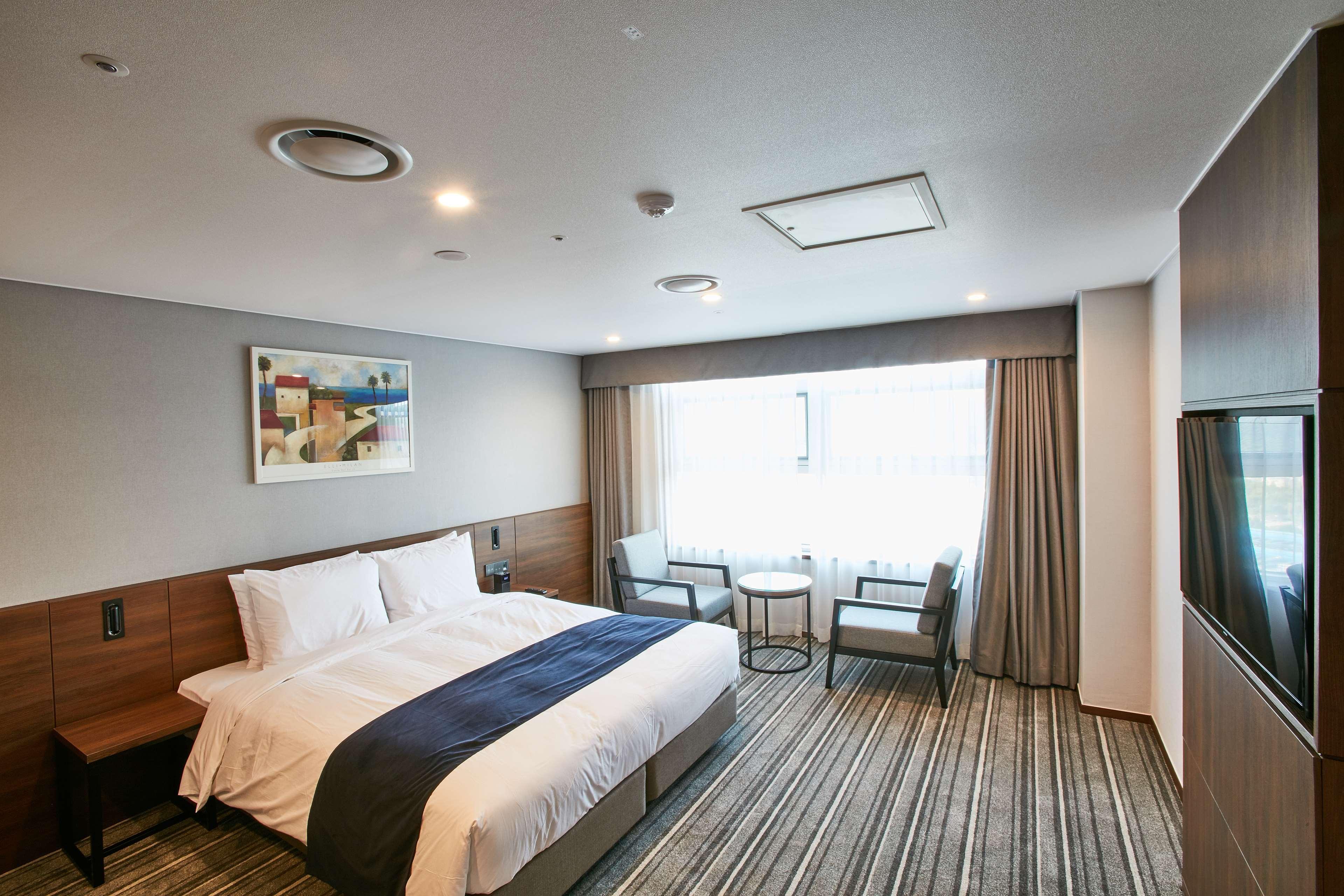 Best Western Plus Elmendorf Hotel San Antonio Hotel Bagian luar foto