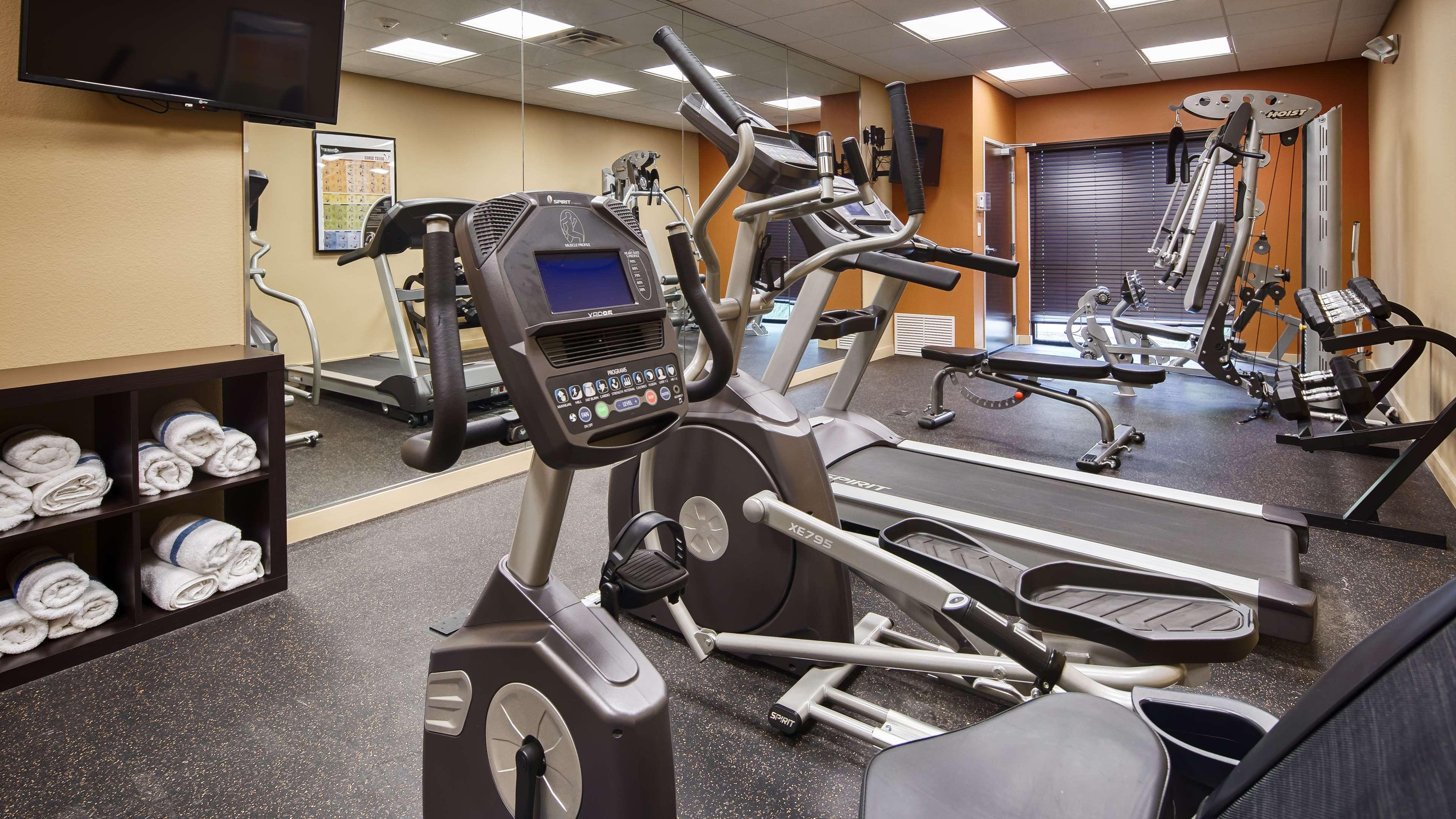 Best Western Plus Elmendorf Hotel San Antonio Hotel Bagian luar foto